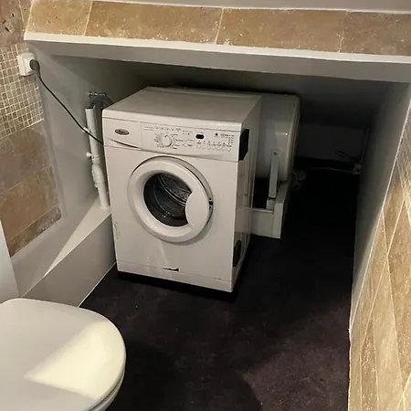 1935 Apartman *